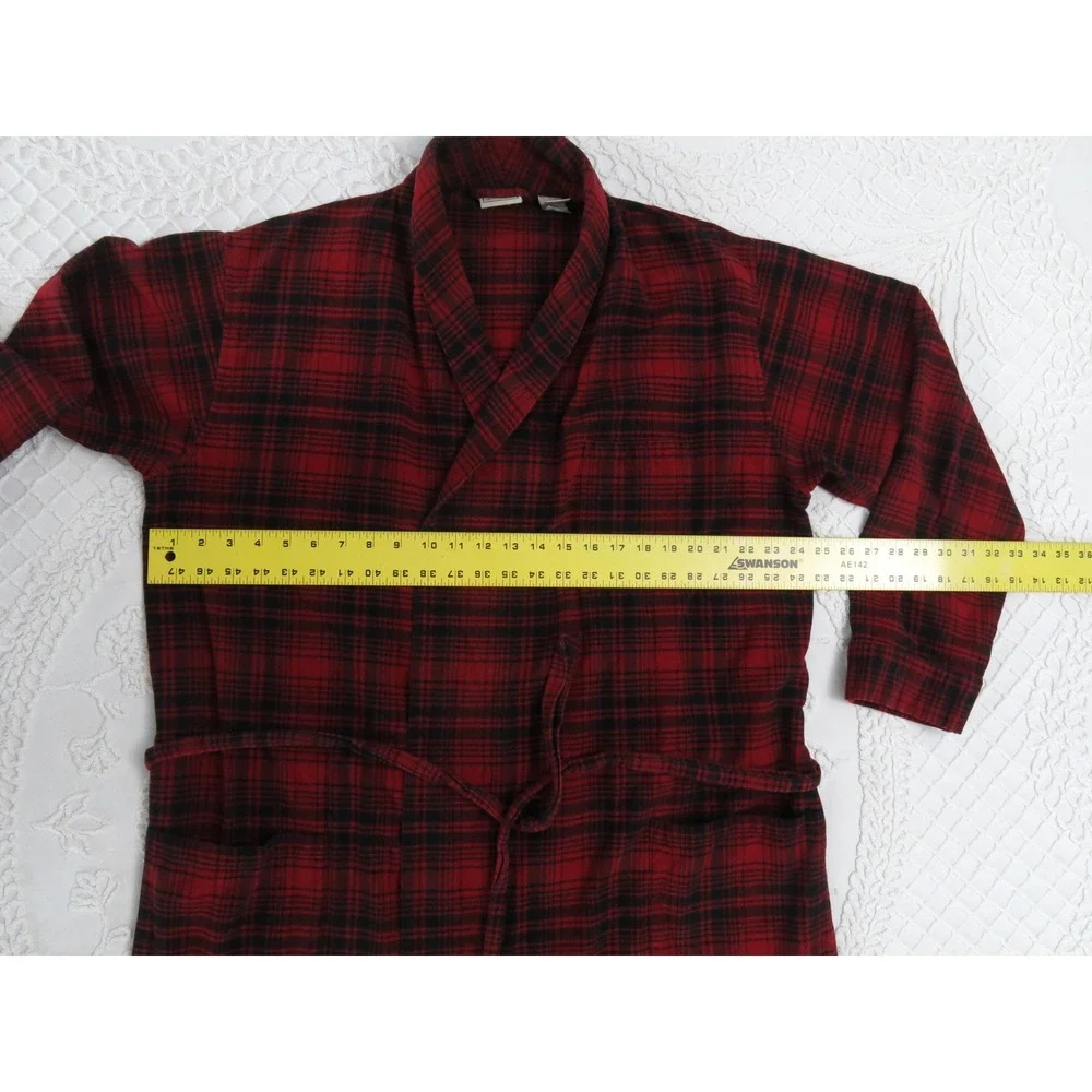 LL Bean Mens Red Black Plaid Flannel Robe Cotton Shawl Collar Medium bathrobe